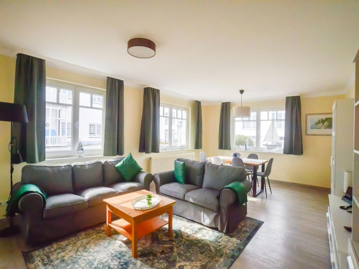 Strandvillen Binz - Ferienwohnung Mit 2 Schlafzimmern Und Balkon Ah-563 Exterior photo